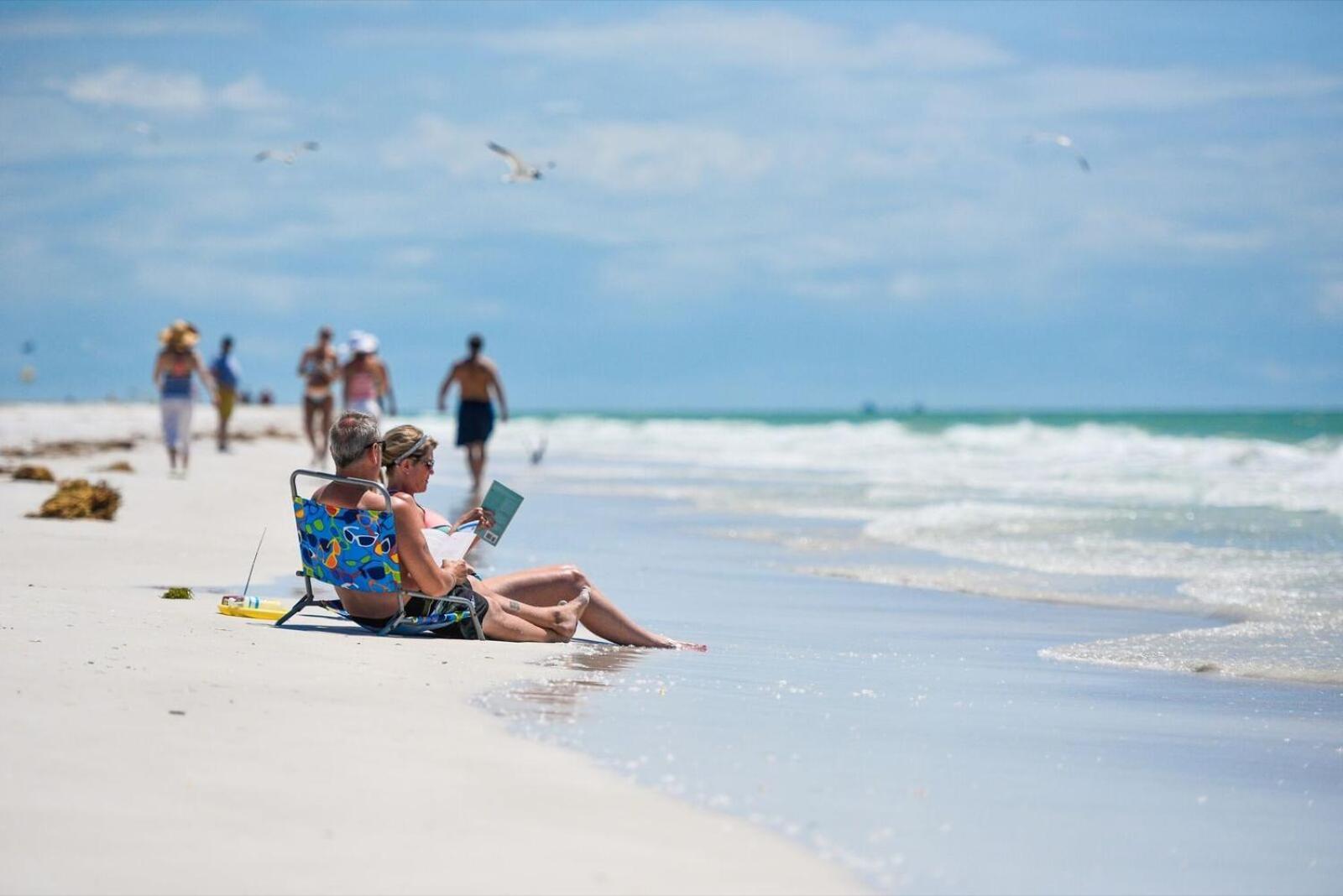 3 Waves From It All By Beachside Management Siesta Key Εξωτερικό φωτογραφία